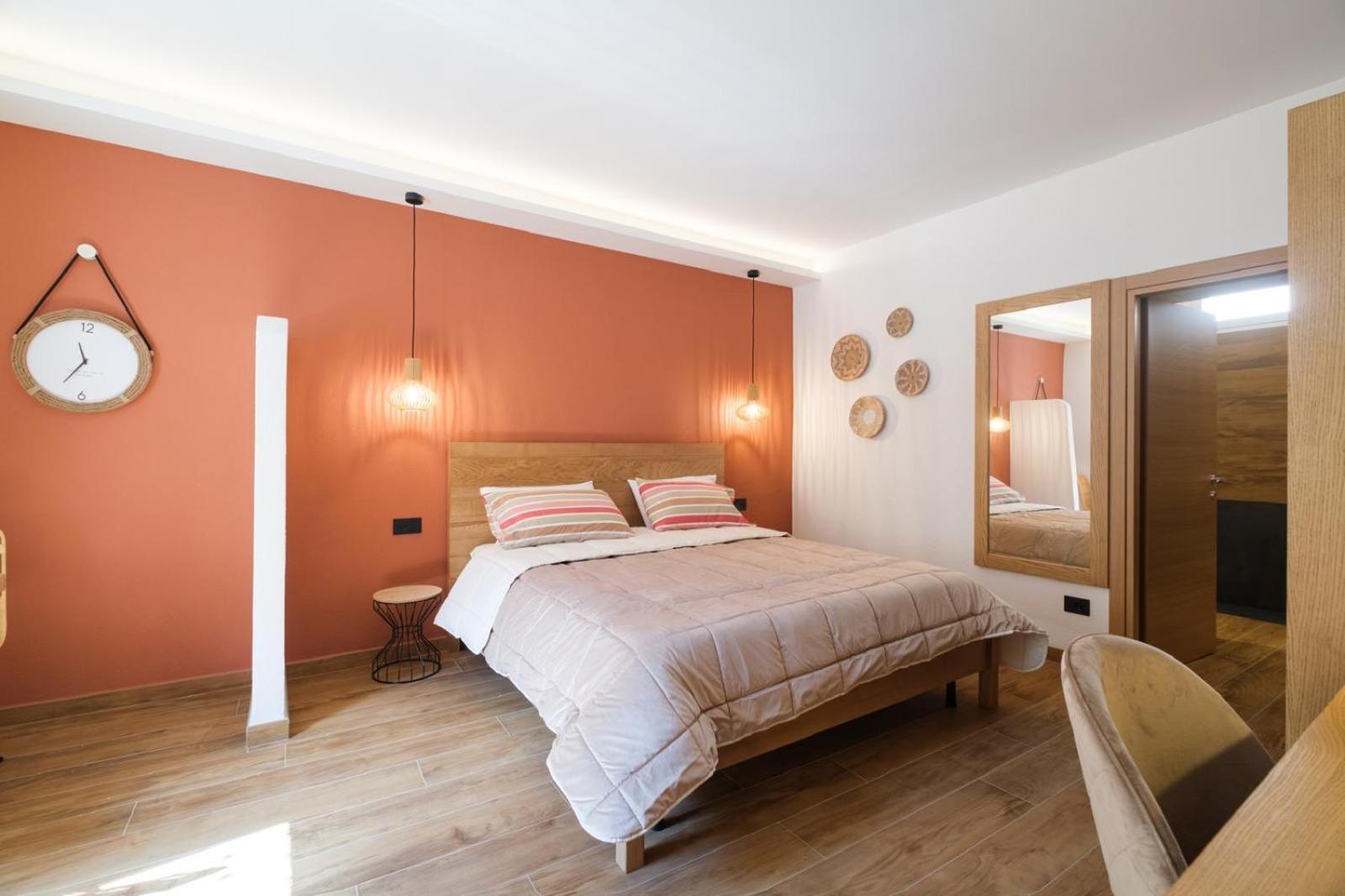 In Centro Da Carlotta Hotel Olbia Ngoại thất bức ảnh